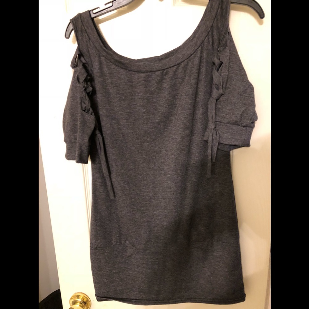 Gray cut out top